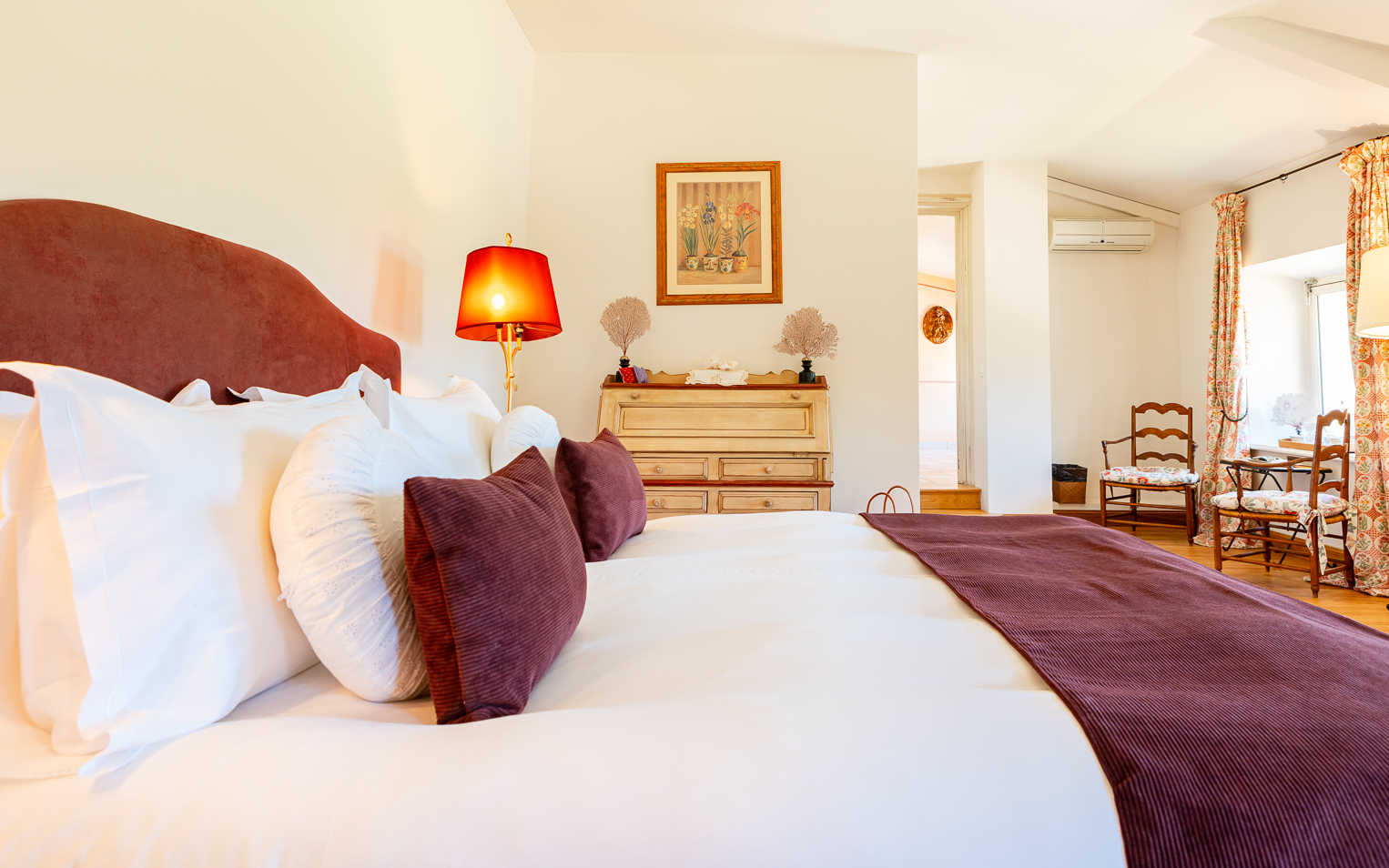 Grenache Guest room Chateau Talaud